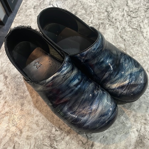 Dansko clogs - Picture 1 of 12